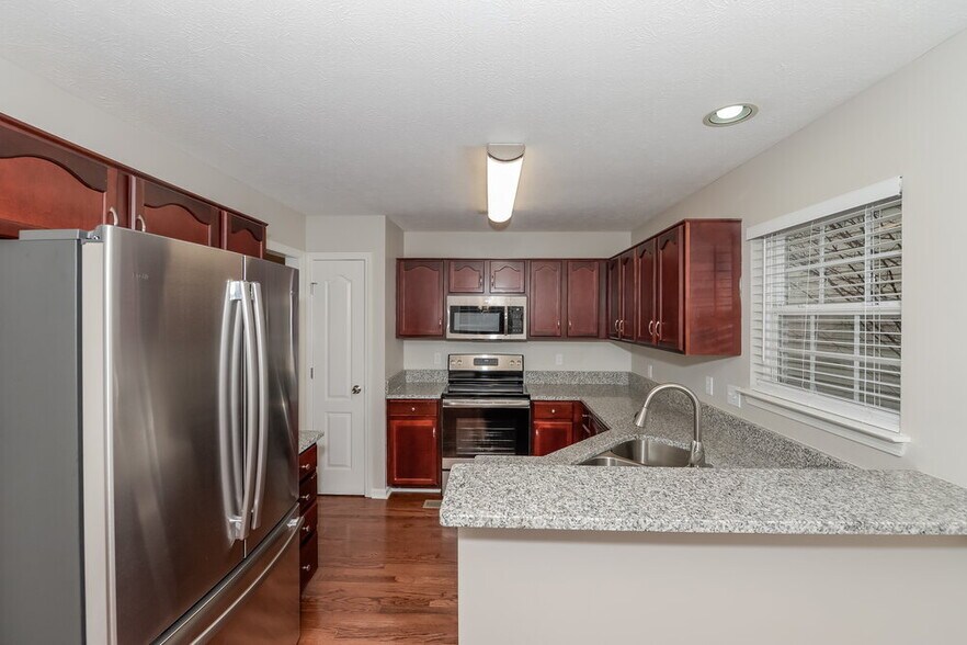 Building Photo - 3141 Barksdale Harbor Dr