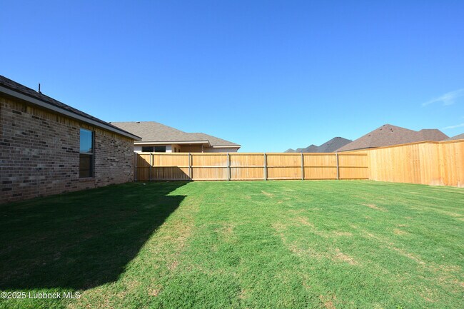 Building Photo - 10502 Abbeville Ave
