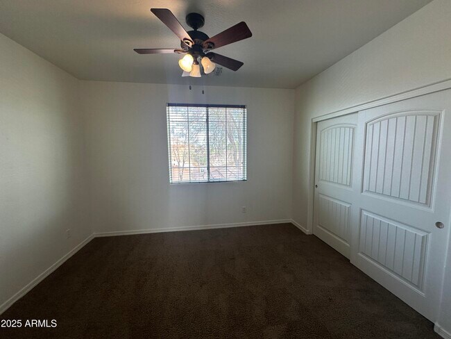 Building Photo - 7430 S 27th Way