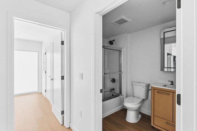 Building Photo - 6638 Valjean Ct