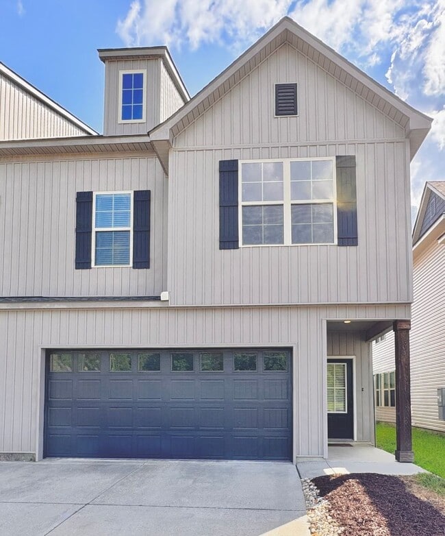 Building Photo - Modern 3BR/2.5BA Home Near LSU - Double Ga...