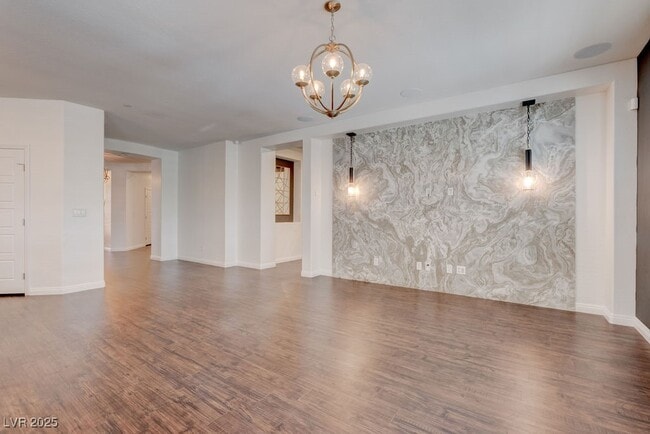 Building Photo - 2489 Cingoli St