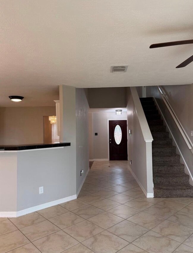 Building Photo - 4707 E Parma Dr