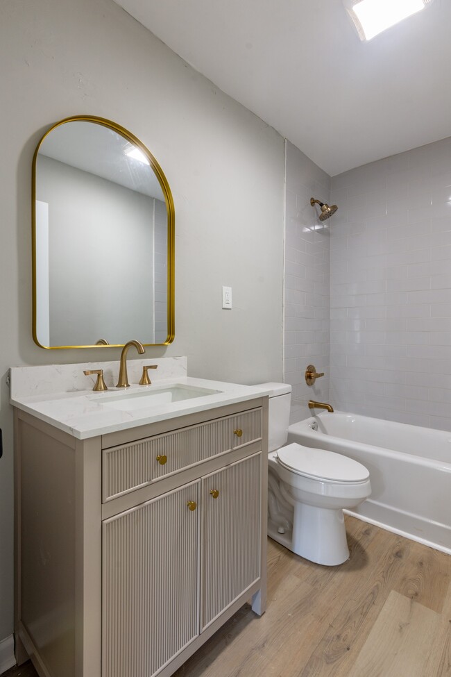 Building Photo - 3312 Tarlton Ave