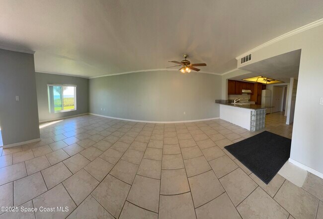 Building Photo - 1415 N Hwy A1A