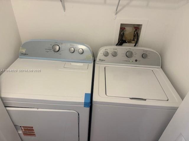 Building Photo - 1800 Bayberry Dr