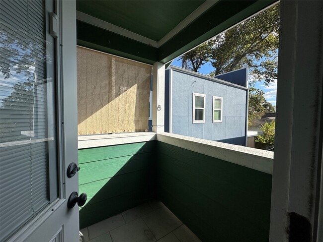 Building Photo - 4322 Chapman St