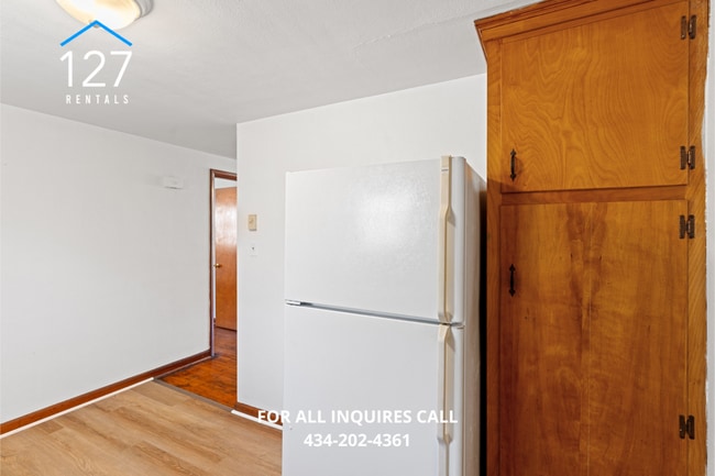 Building Photo - Comfortable & Convenient 1-Bedroom Apartment in Prime Lynchburg Location!