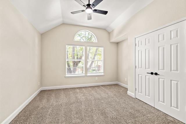 Building Photo - 2817 Ridgemere Dr