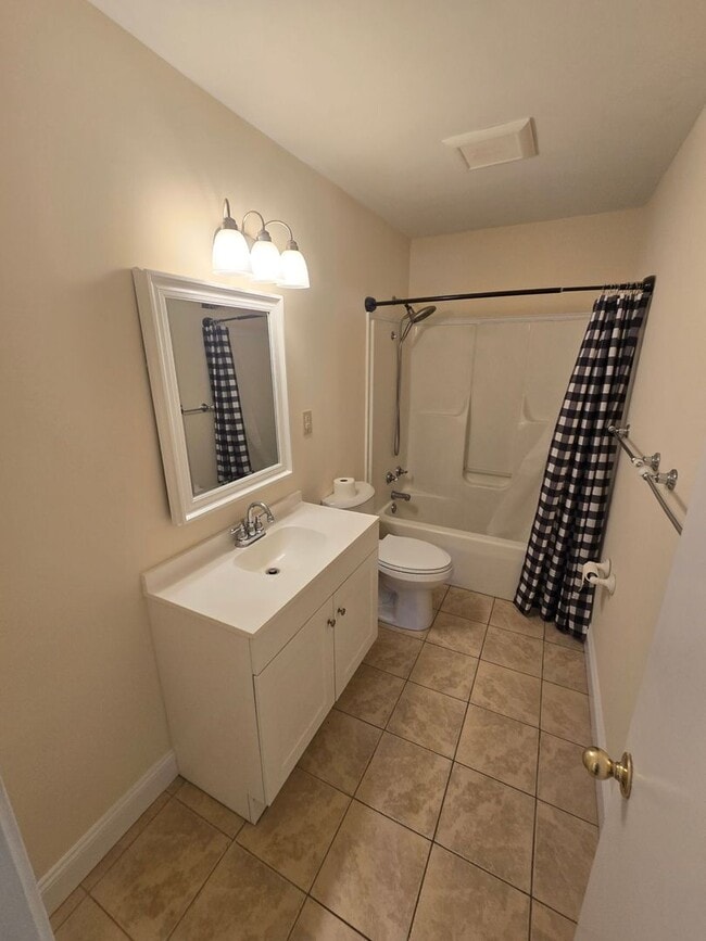 Building Photo - HOUSE AVAILABLE NOW IN  N. PRINCE GEORGE - ***MUST VIEW BEFORE YOU CAN APPLY***