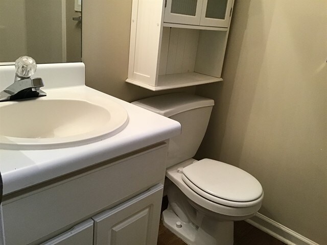 Building Photo - 2535 Lakeview Trl