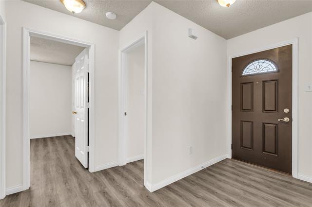 Building Photo - 2320 Shadabury Dr