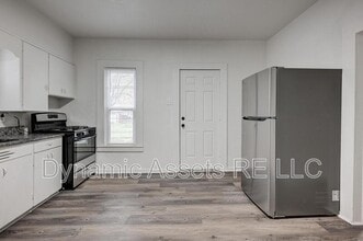 Building Photo - 510 W 3rd St