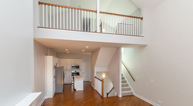 Building Photo - 2639 N Wayne Ave