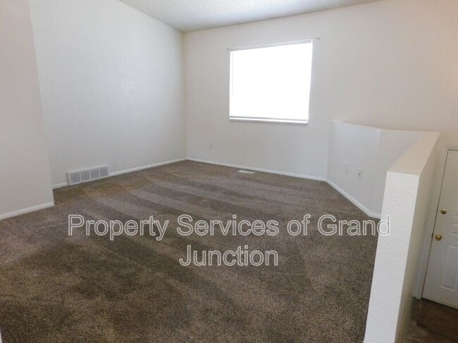 Building Photo - 2776 Grant Ct
