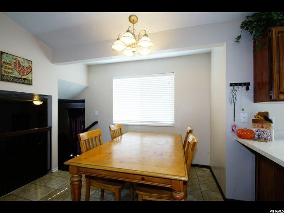 Building Photo - 275 W 13165 S