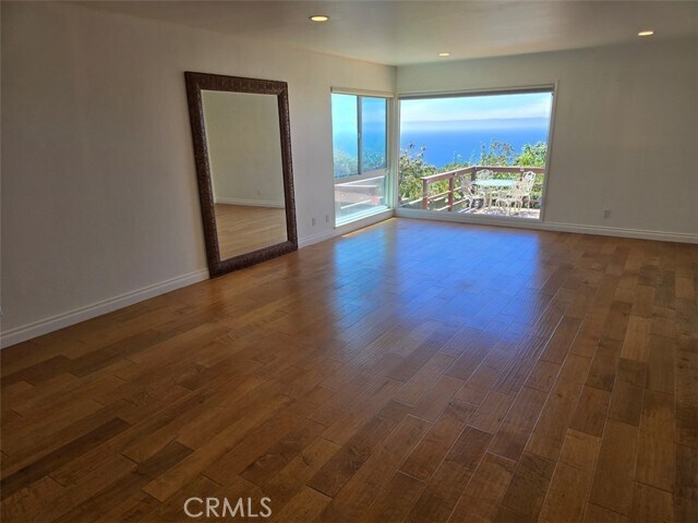 Building Photo - 6759 Alta Vista Dr