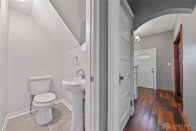 Building Photo - 1958 Fairfax Ave