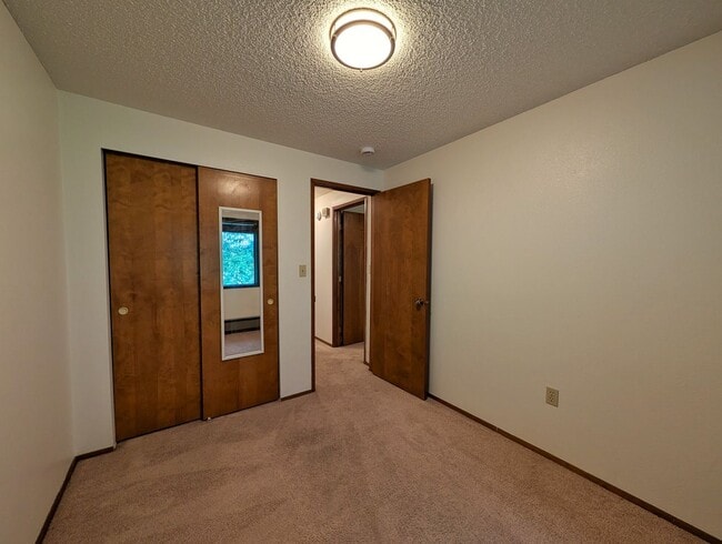 Building Photo - 275 - Residential