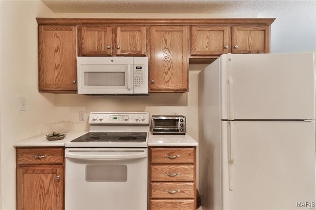 Building Photo - 1106 Illini Dr