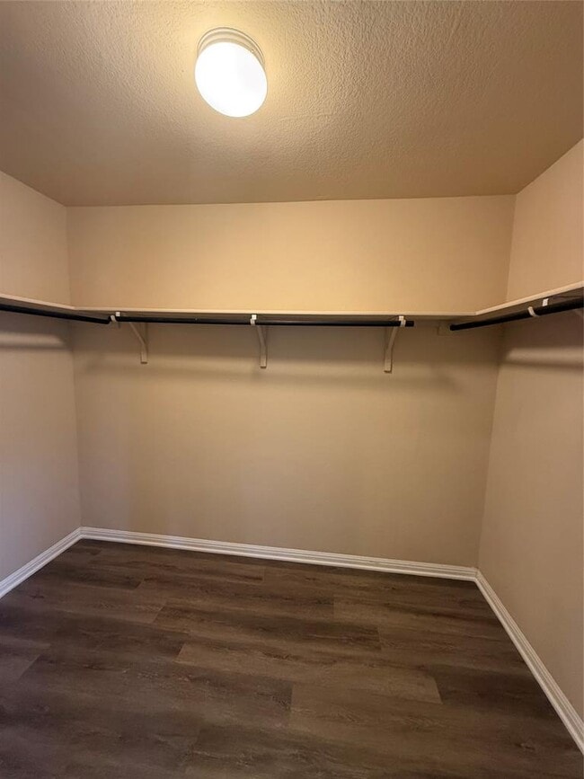 Building Photo - 1441 Hamiltons Wy