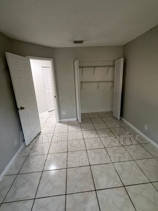 Building Photo - 11449 NW 35th St