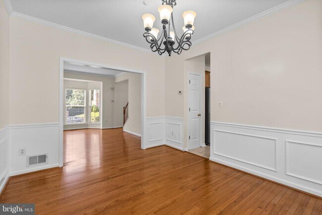 Building Photo - 8913 Tonbridge Terrace