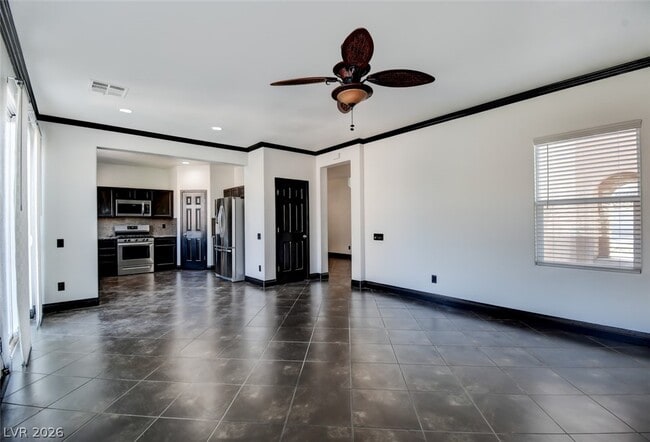 Building Photo - 2904 Dowitcher Ave