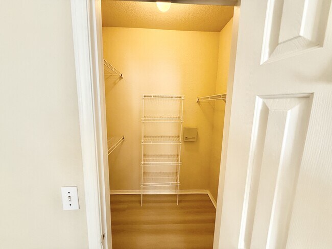 Building Photo - 2528 Robert Trent Jones Dr