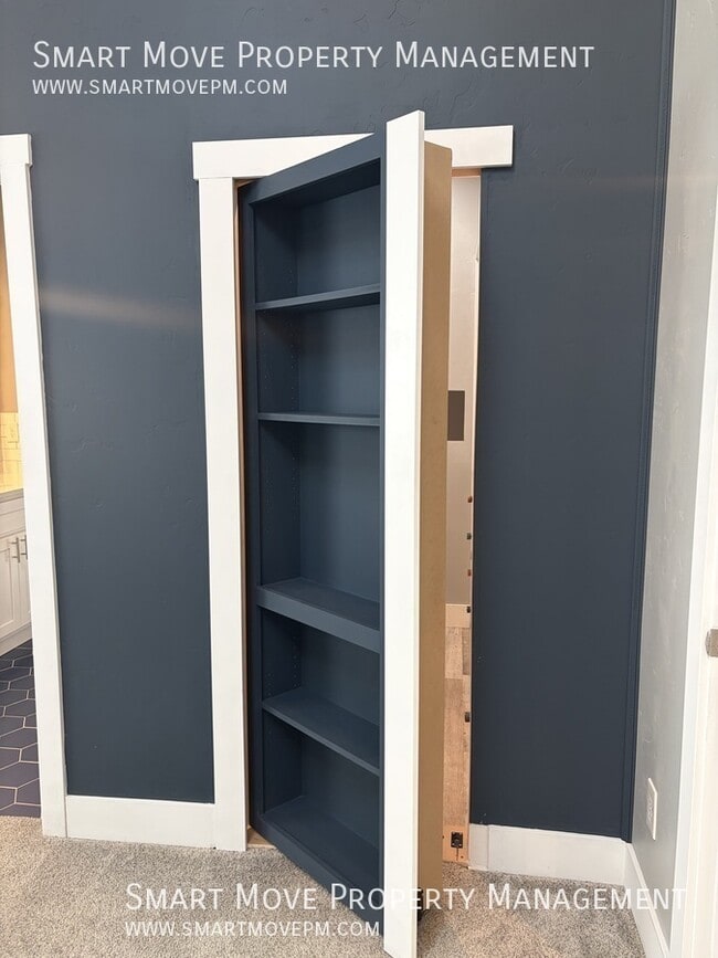 Building Photo - 2311 S Gekeler-