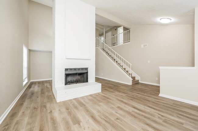 Building Photo - 4911 Larksong Ln