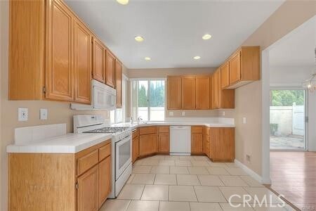 Building Photo - 864 Bramble Ln