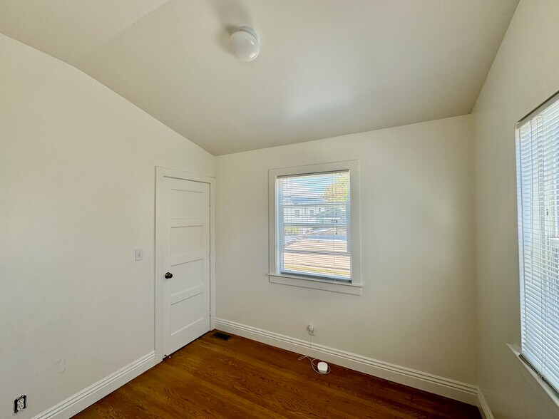 Adjoining Office Space to Rm 2 - 1910 Union St