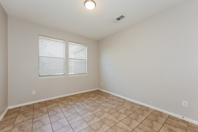 Building Photo - 12701 Campolina Way