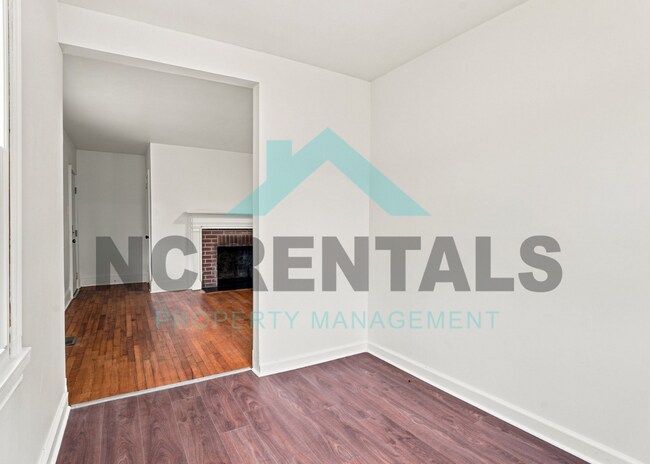 Building Photo - 141 Marthas Ln-