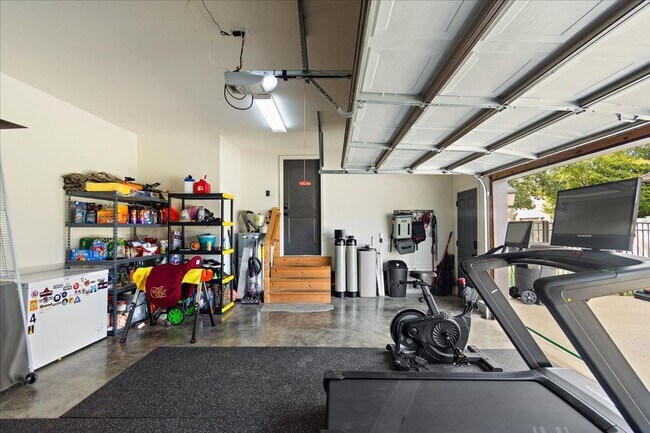 Building Photo - READY FOR SHOWINGS! 4BR Home in Blackman School district