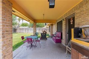 Building Photo - 5 Swallow Ave