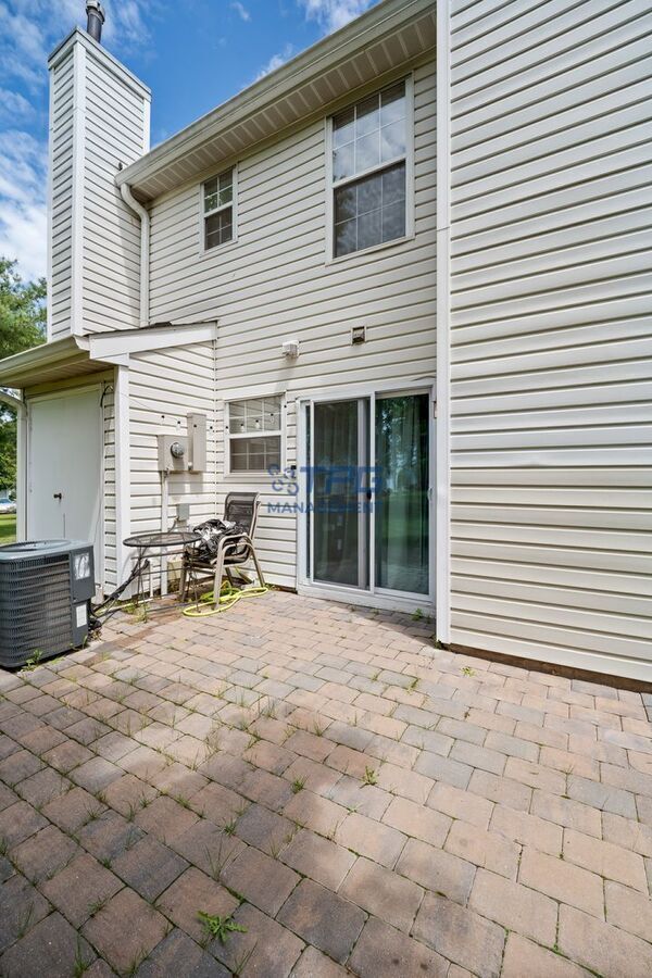 Building Photo - 269 Hazlitt Way