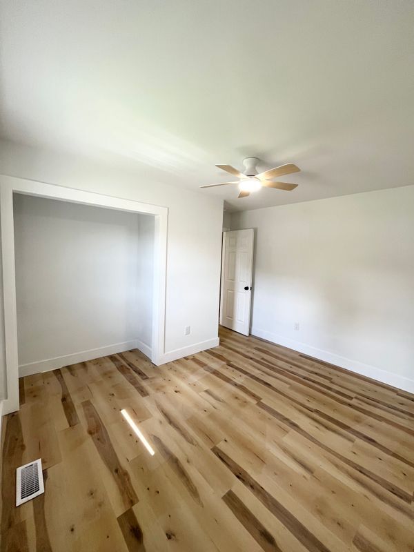 Building Photo - 3741 Elmwood Ave