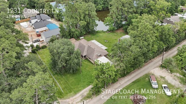 Building Photo - 1231 Country Ln
