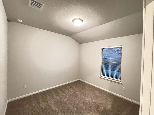 Building Photo - 1629 Dubiel Dr