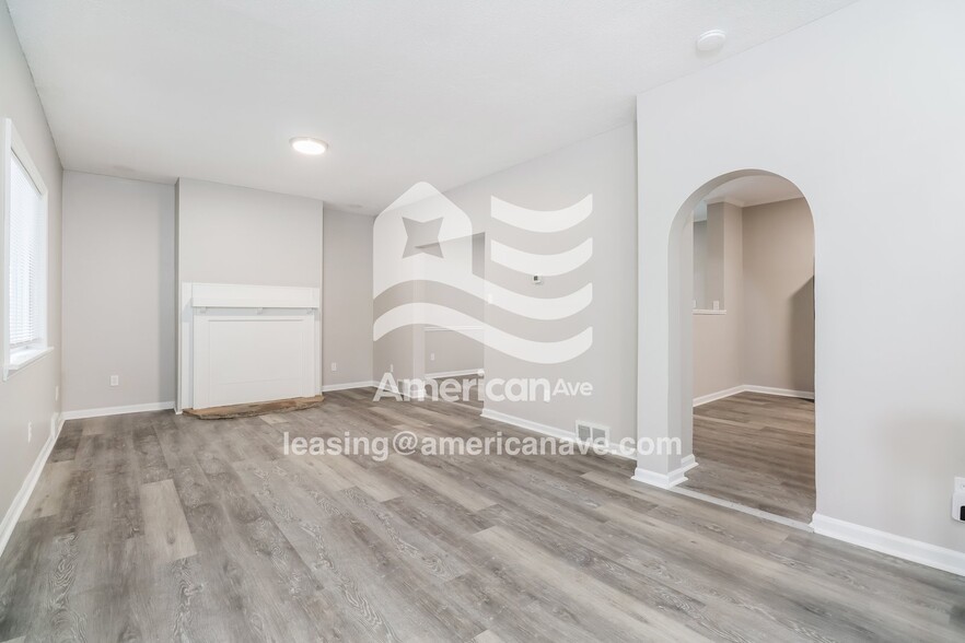 Building Photo - 1222 Main St