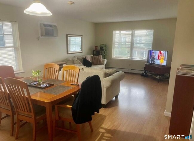 Building Photo - 243 Jefferson St