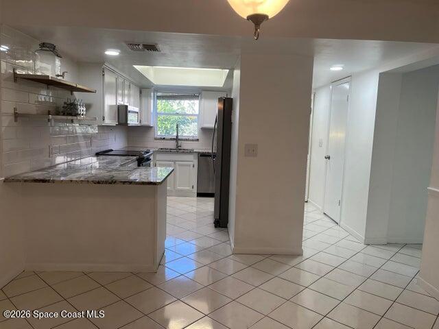 Building Photo - 119 Coral Way E