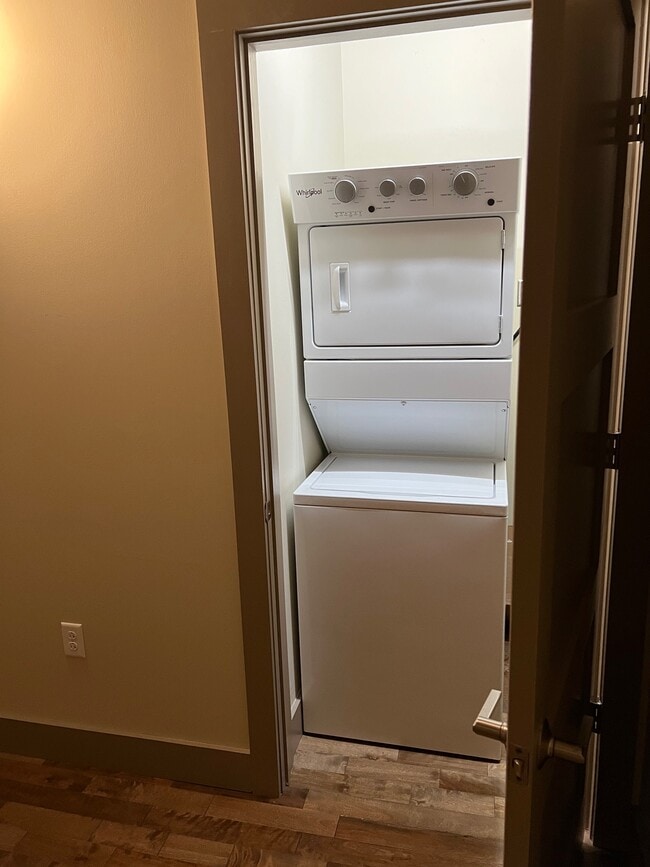 In Unit Laundry - 413 S Warren St