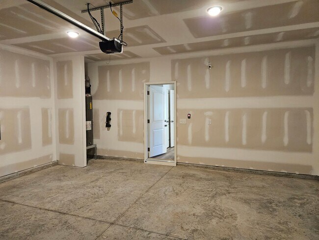 Building Photo - Brand new 3 bedroom, 2.5 bath Hampstead home - Brookfield Branch community