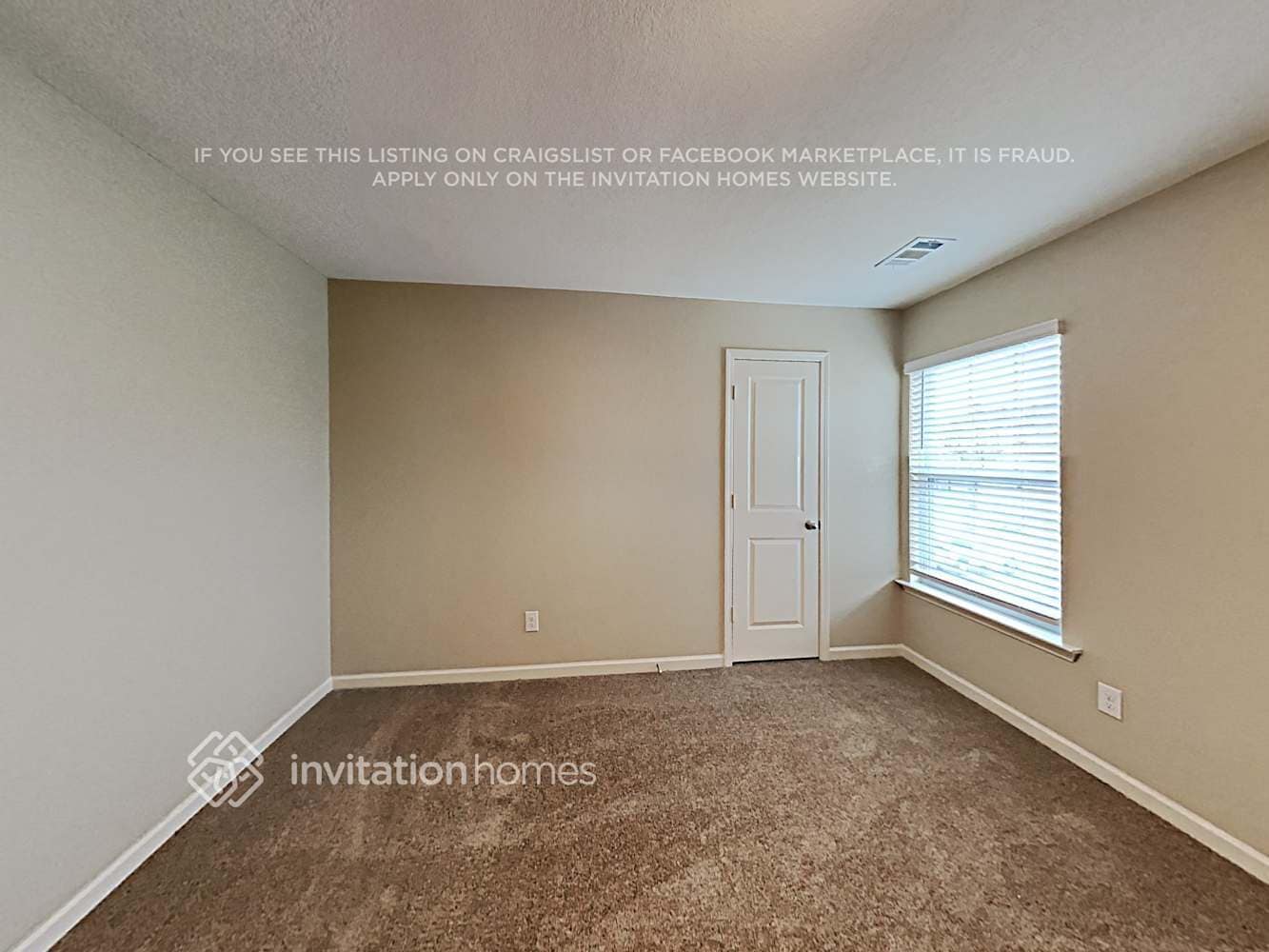 Building Photo - 439 Vermeer Ct