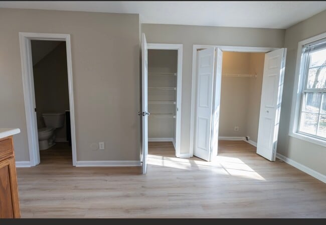 Building Photo - 225 Springfield Cir