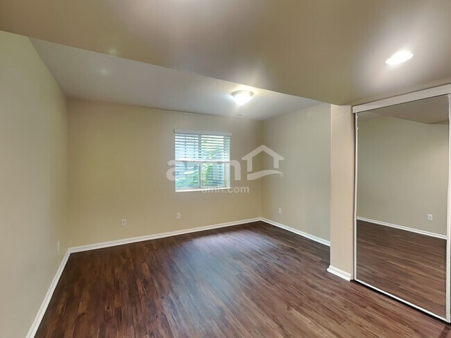 Building Photo - 16916 Molina Pl