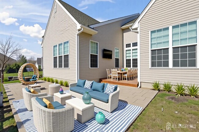 Building Photo - 37 Delmore Dr